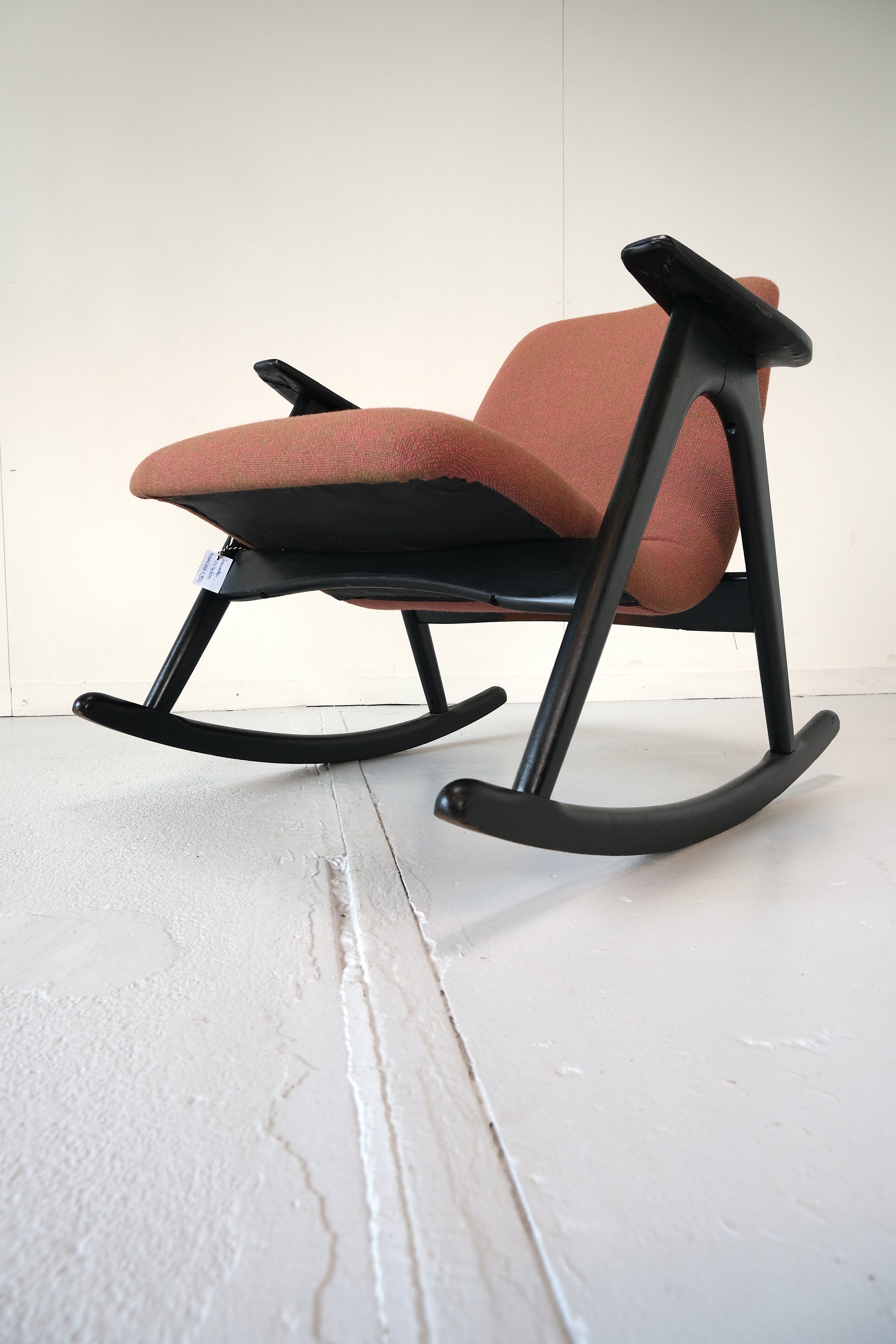 Schommelstoel Louis van Teeffelen x Kvadrat