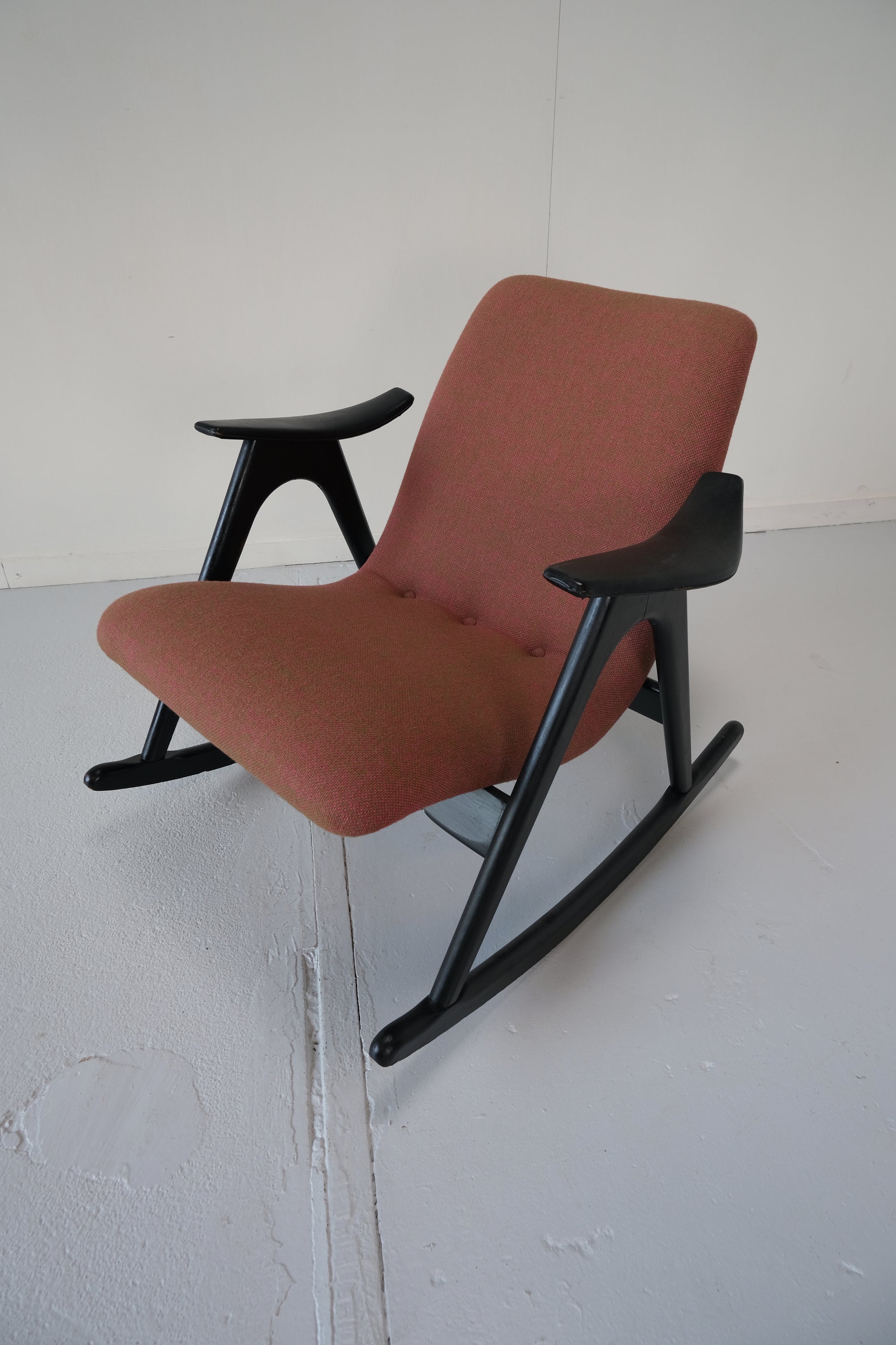 Schommelstoel Louis van Teeffelen x Kvadrat