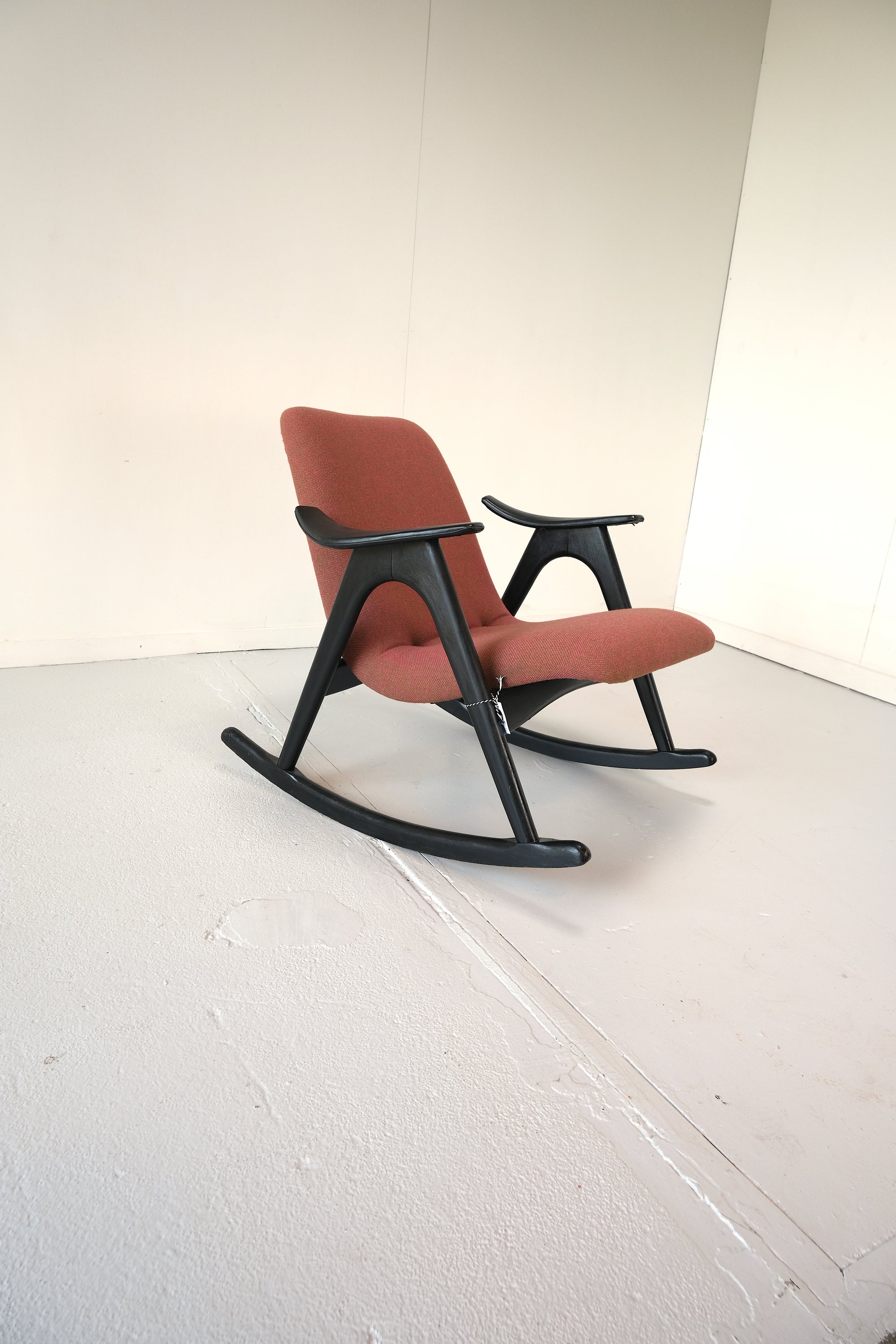 Schommelstoel Louis van Teeffelen x Kvadrat